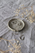 Load image into Gallery viewer, Shell Pressed Hoops