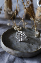 Load image into Gallery viewer, Organic Circle Ring - Size K