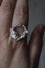 Load image into Gallery viewer, Organic Circle Ring - Size U1/2