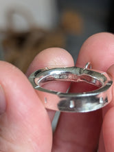 Load image into Gallery viewer, Abstract Flow Necklace 3