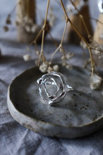 Load image into Gallery viewer, Organic Circle Ring - Size Q
