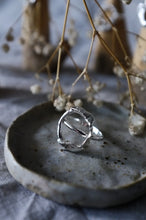 Load image into Gallery viewer, Organic Circle Ring - Size R1/2
