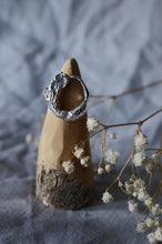 Load image into Gallery viewer, Organic Circle Ring - Size P
