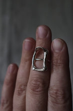 Load image into Gallery viewer, Organic Circle Ring - Size J
