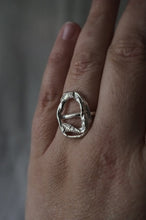 Load image into Gallery viewer, Organic Circle Ring - Size R1/2
