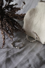 Load image into Gallery viewer, Circle Flow Hoops 1
