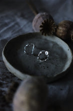 Load image into Gallery viewer, Circle Flow Studs 4
