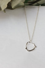 Load image into Gallery viewer, Organic Circle Necklace
