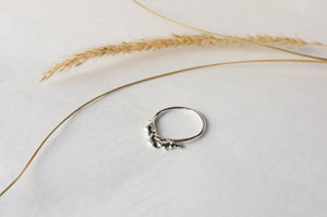 Circle Flow Ring