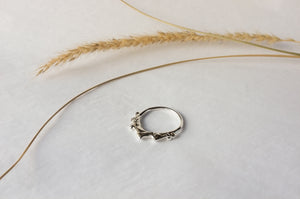Circle Flow Ring