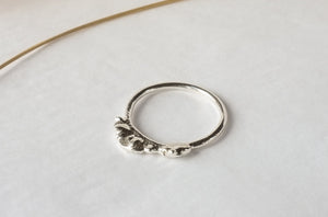 Circle Flow Ring