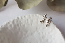 Load image into Gallery viewer, Organic Bar Studs - Medium
