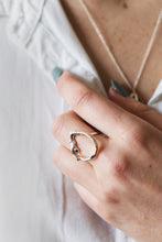 Load image into Gallery viewer, Organic Circle Ring - Size M
